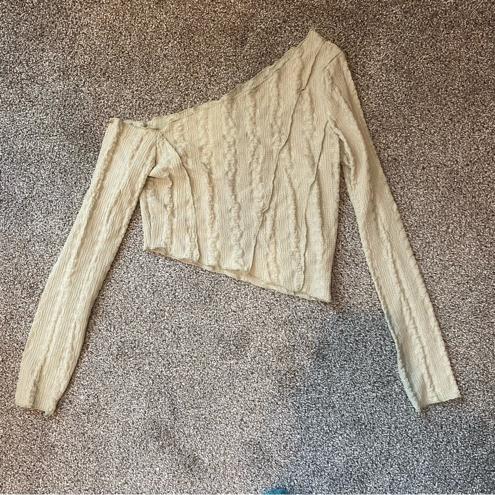 Long sleeve crop top